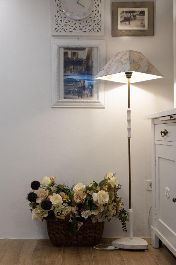 Charming Studio Apartment At House Rustica With Terrace And Nearby Parking Punat Exteriér fotografie
